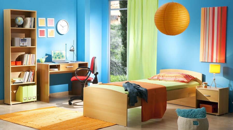 Customized Closets to Keep Kids Organized