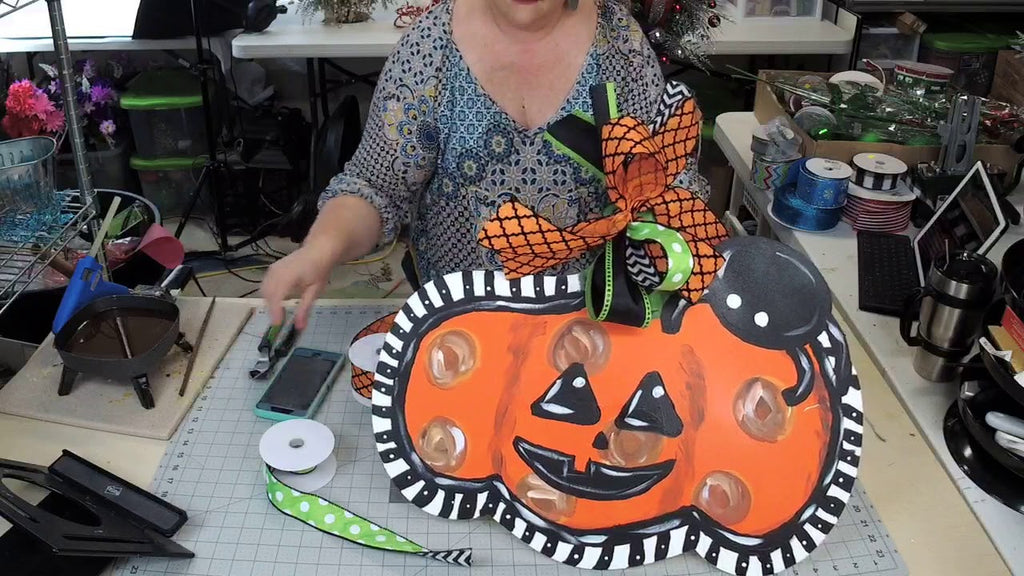 How to Make a Door Hanger Bow | DIY Door Hanger by Southern Charm Wreaths (3 years ago)