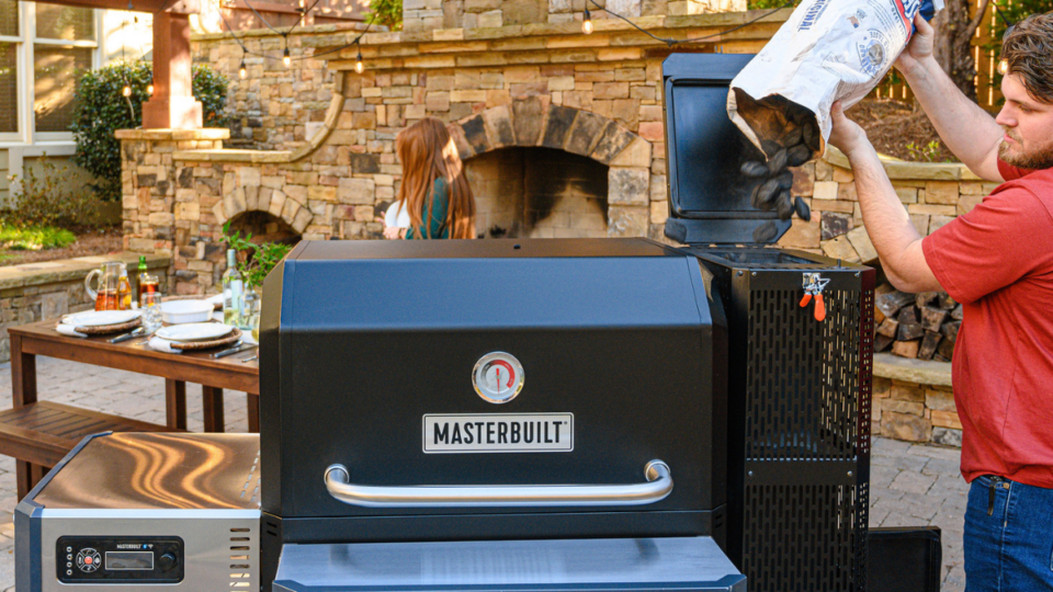 10 Must-Have Masterbuilt Products For Grill Enthusiasts