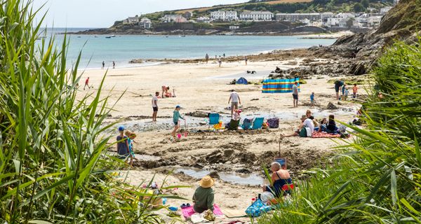 20 Secret Staycation Swaps That Look Like They’re Abroad