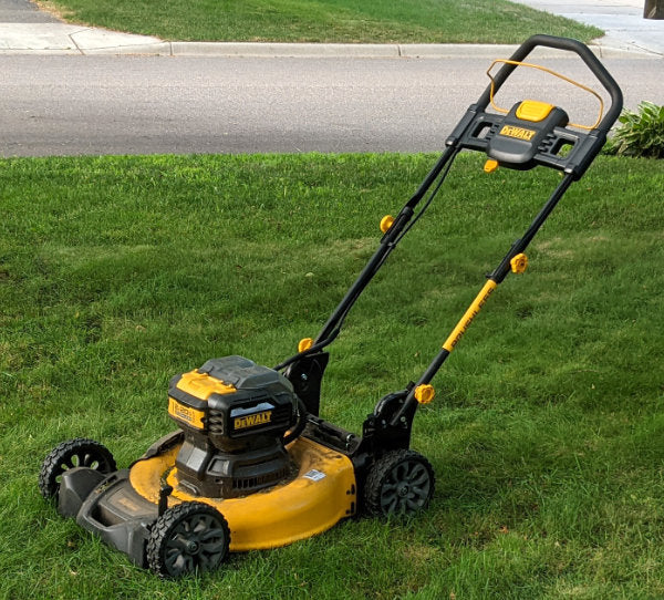 Dewalt Cordless 21.5″ Deck Push Mower Review